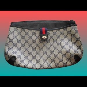100% Authentic Vintage Gucci Sherry Clutch